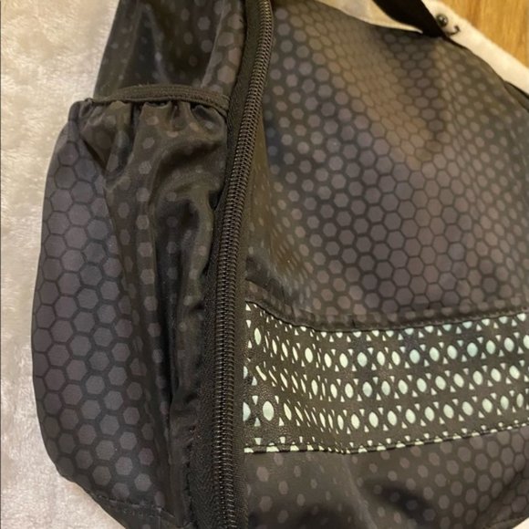 Gym or Diaper Bag with hook for hanging & drawstring bag included! SIZE OS - Picture 4 of 12